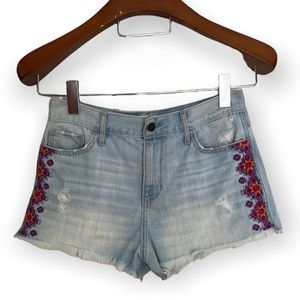 Hollister boho embroidered Frayed jean Shorts size 28/7 ✌🏻